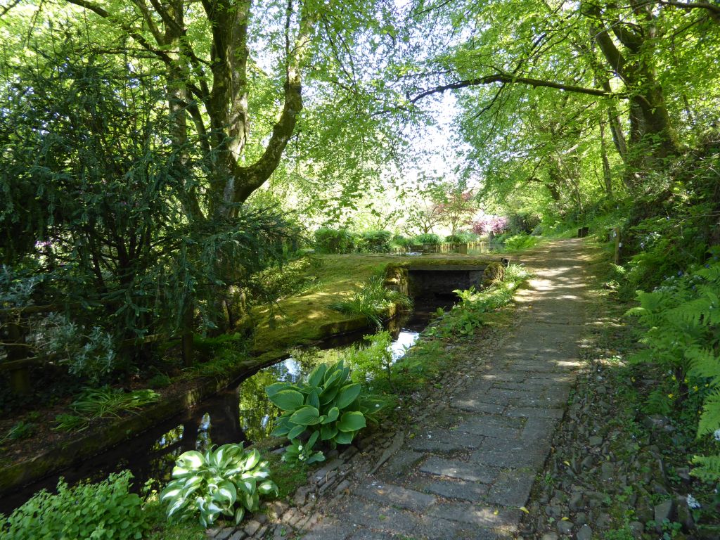 GardenPath1